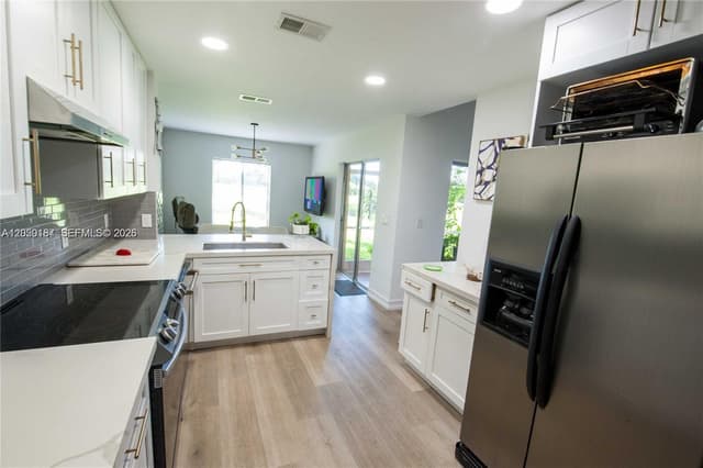 16301 Malibu Dr # 79, Weston FL 33326 - Weston, FL - Photo 4