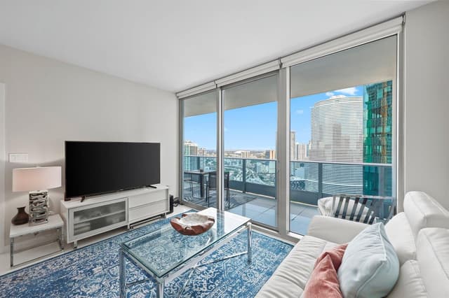 200 Biscayne Blvd Way # 3909, Miami FL 33131 - Miami, FL - Photo 5