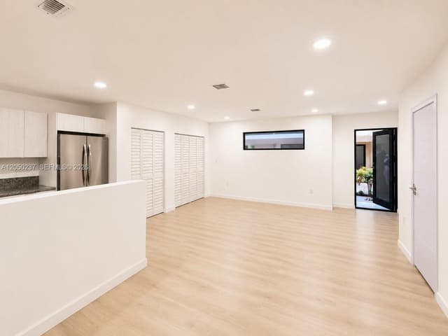 552 NW 7th St # 6, Florida City FL 33034 - Florida City, FL - Photo 7