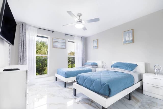 2060 Amesbury Circle, Wellington FL 33414 - Wellington, FL - Photo 6