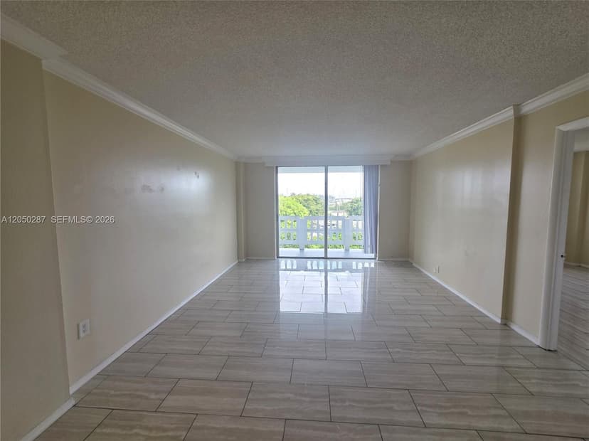 15600 NW 7th Ave # 511, Miami FL 33169