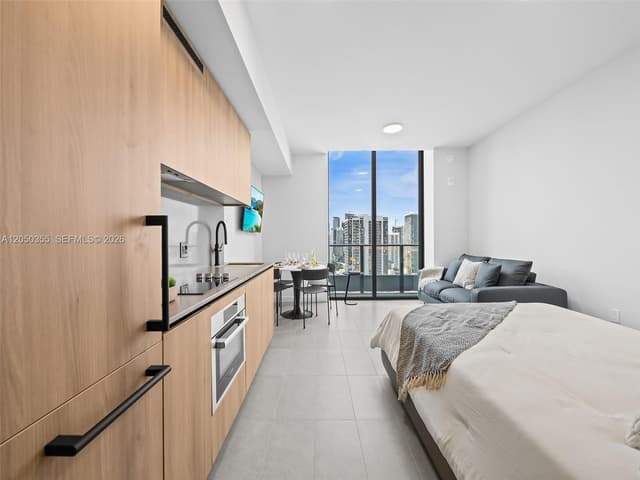 121 NE 5th St # 3704, Miami FL 33132 - Miami, FL - Photo 5