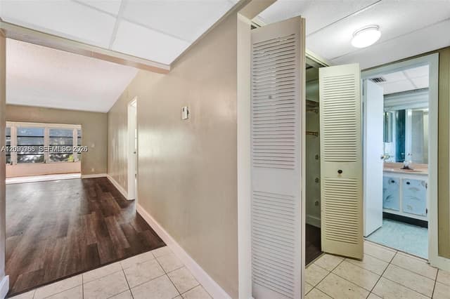 1030 Country Club Dr # 405, Margate FL 33063 - Margate, FL - Photo 4