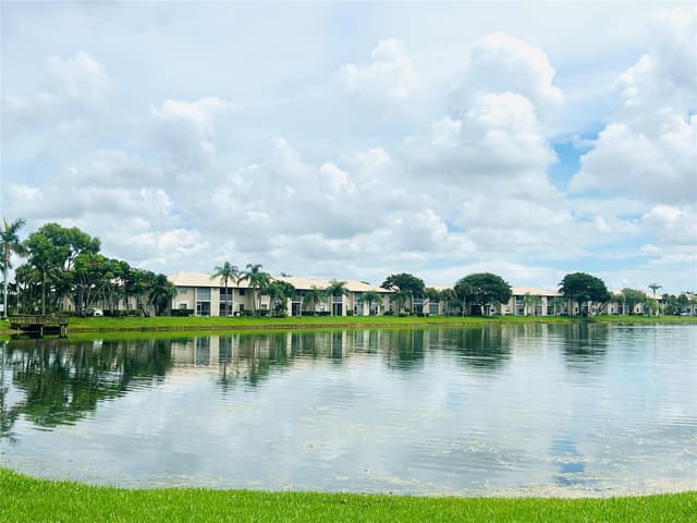5550 Lakeside Drive # 203, Margate FL 33063 - Margate, FL - Photo 2