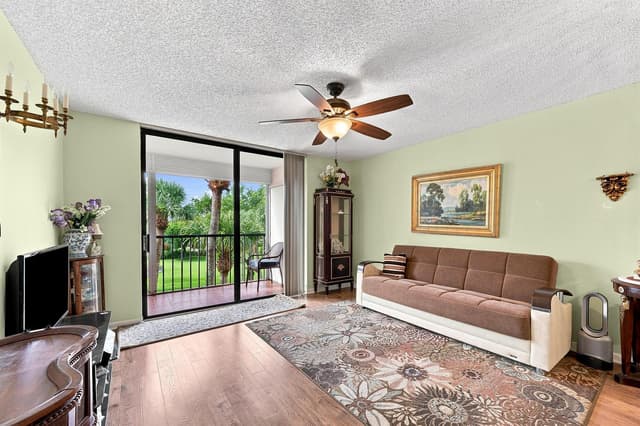 5370 Las Verdes Circle # 304, Delray Beach FL 33484 - Delray Beach, FL - Photo 6
