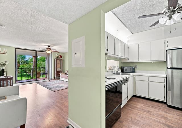 5370 Las Verdes Circle # 304, Delray Beach FL 33484 - Delray Beach, FL - Photo 3
