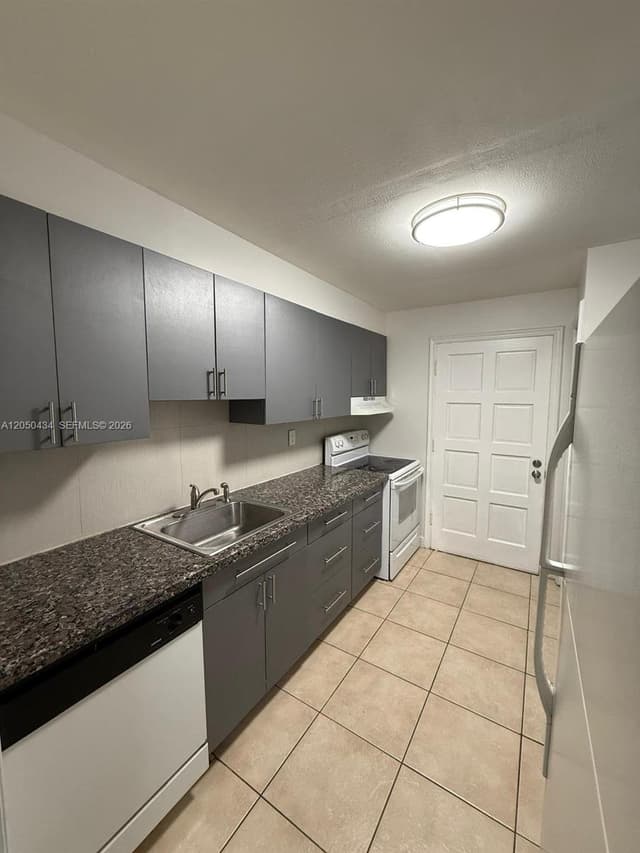 8600 SW 109th Ave # 112, Miami FL 33173 - Miami, FL - Photo 4