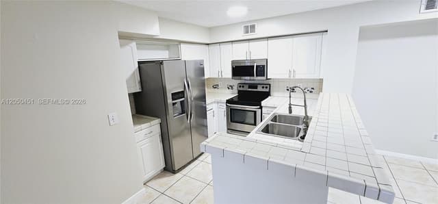 1707 Village Blvd # 208, West Palm Beach FL 33409 - West Palm Beach, FL - Photo 2