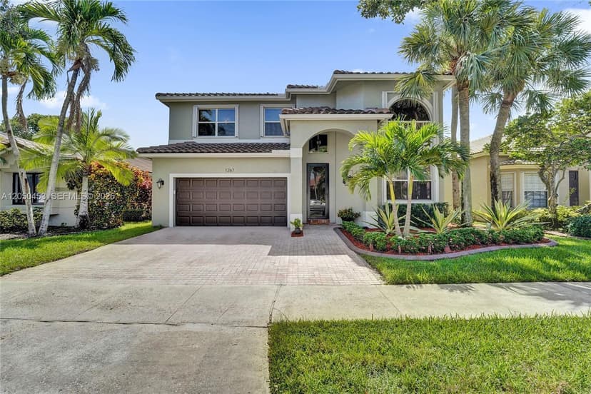 1267 NW 167th Ave, Pembroke Pines FL 33028