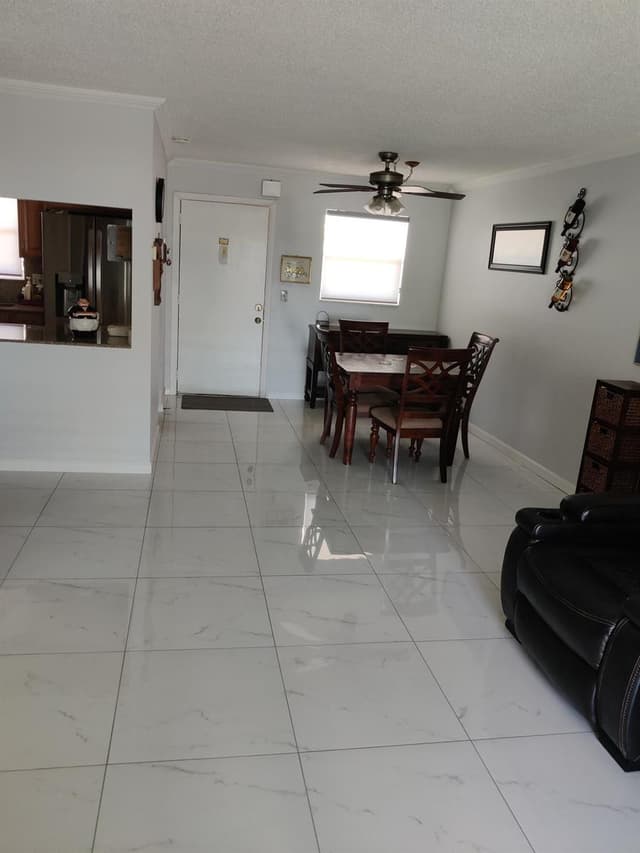 225 Bonnie Boulevard # 405, Palm Springs FL 33461 - Palm Springs, FL - Photo 3