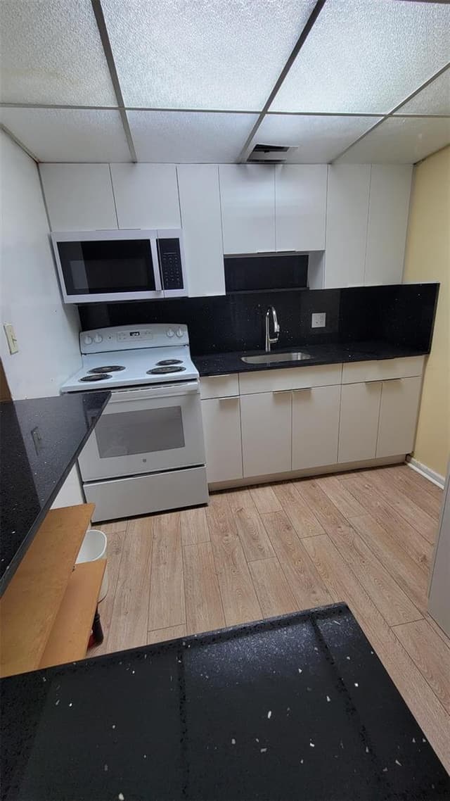 151 SW 135th Terrace # 203t, Pembroke Pines FL 33027 - Pembroke Pines, FL - Photo 2