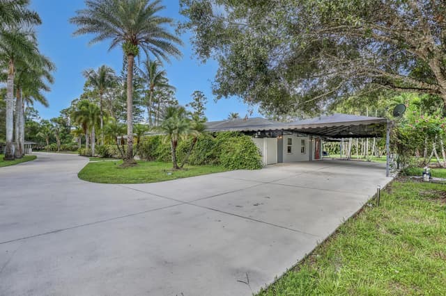 10780 Anderson Lane, Wellington FL 33449 - Wellington, FL - Photo 2