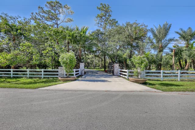 10780 Anderson Lane, Wellington FL 33449 - Wellington, FL - Photo 3