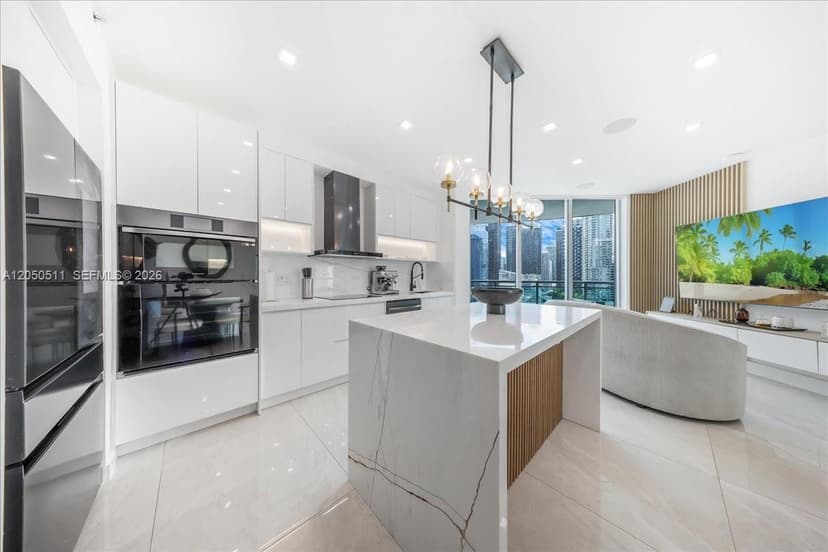 350 S Miami Ave # 2314, Miami FL 33130