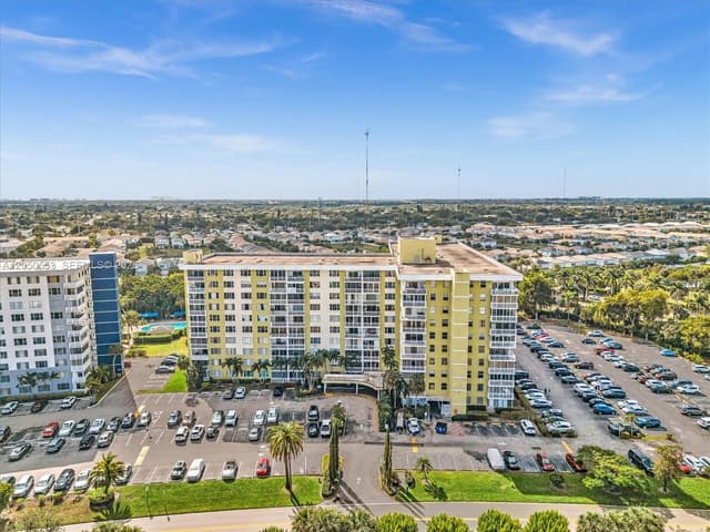 4400 Hillcrest Dr # 617B, Hollywood FL 33021 - Hollywood, FL - Photo 2
