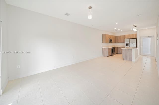 8265 NW 41st St # 202, Doral FL 33166 - Doral, FL - Photo 5