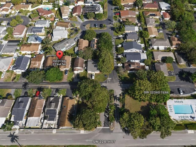 10031 SW 223rd Terrace, Cutler Bay FL 33190 - Cutler Bay, FL - Photo 2