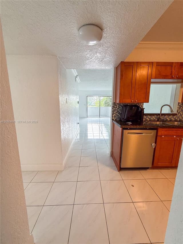 130 S Shore Dr # 3C, Miami Beach FL 33141 - Miami Beach, FL - Photo 6