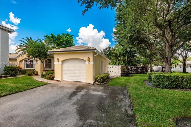 9852 NW 9th Ct, Plantation FL 33324 - Plantation, FL - Photo 2