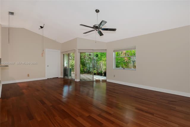 9852 NW 9th Ct, Plantation FL 33324 - Plantation, FL - Photo 4