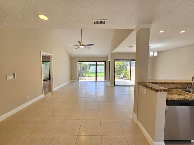 17200 Fownes Crescent, Jupiter FL 33477 - Jupiter, FL - Photo 5