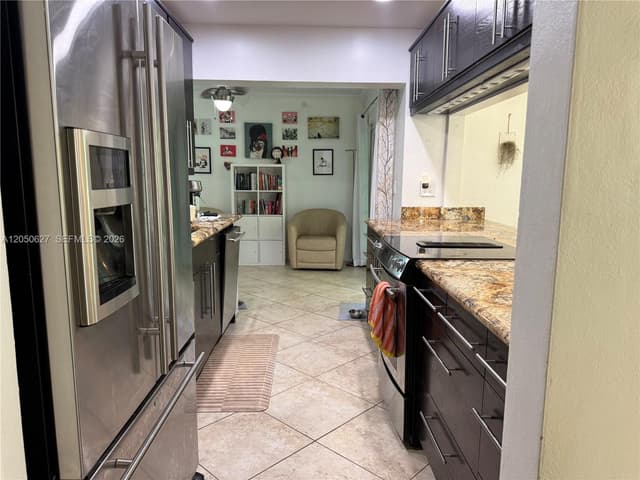 4708 Bayberry Ln, Tamarac FL 33319 - Tamarac, FL - Photo 7