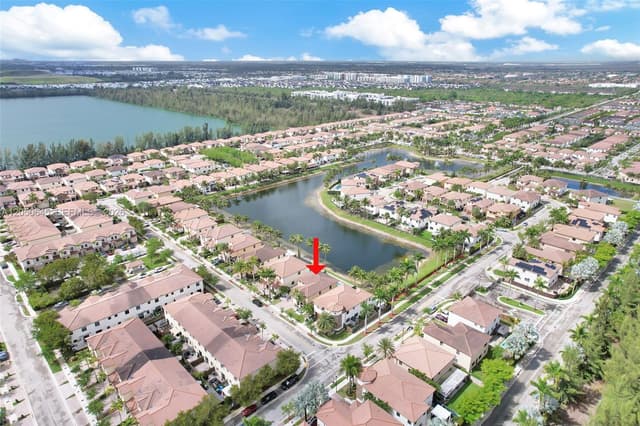 8910 NW 98th Ct, Doral FL 33178 - Doral, FL - Photo 7