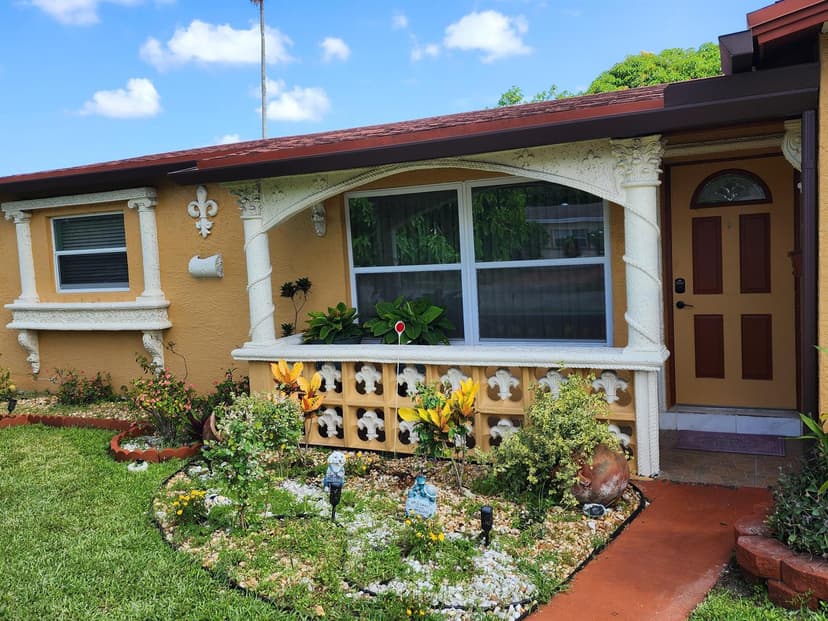 3654 NW 27th Street, Lauderdale Lakes FL 33311