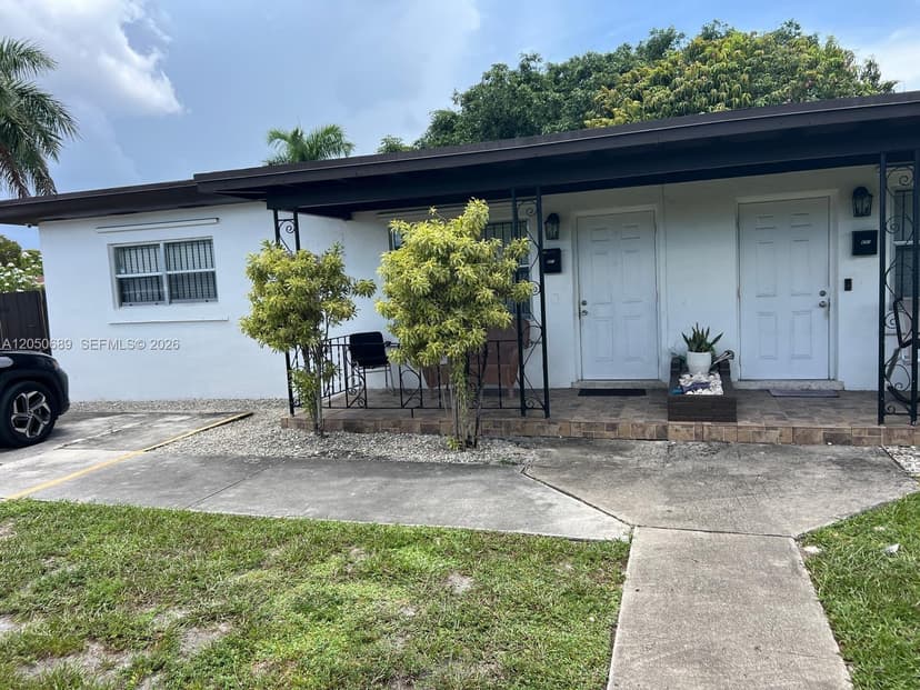 695 697 Curtiss Dr, Opa-Locka FL 33054
