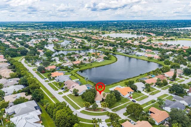 10884 Paso Fino Drive, Wellington FL 33449 - Wellington, FL - Photo 2