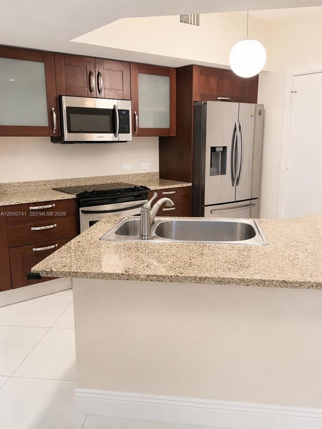 20000 E Country Club Dr # 405, Aventura FL 33180 - Aventura, FL - Photo 7