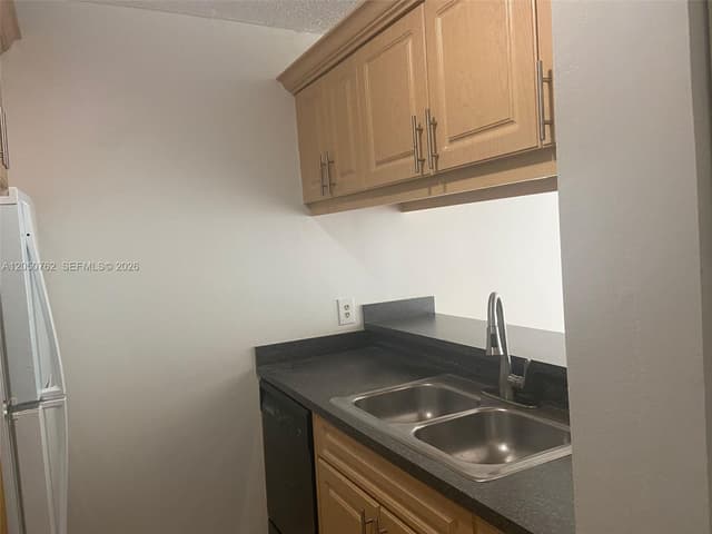 3231 NW 103rd Ter # C, Coral Springs FL 33065 - Coral Springs, FL - Photo 5