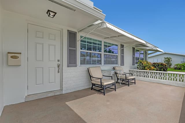 1101 SW 15th Street, Boynton Beach FL 33426 - Boynton Beach, FL - Photo 2