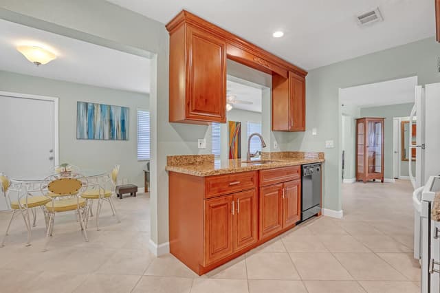 1101 SW 15th Street, Boynton Beach FL 33426 - Boynton Beach, FL - Photo 6
