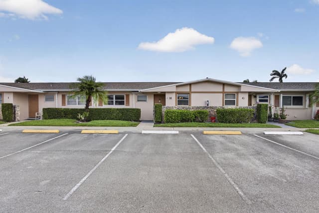 2703 Dudley Drive W # H, West Palm Beach FL 33415 - West Palm Beach, FL - Photo 2