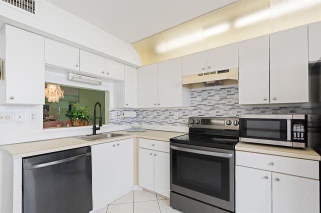 15450 Pembridge Avenue # 164, Delray Beach FL 33484 - Delray Beach, FL - Photo 6
