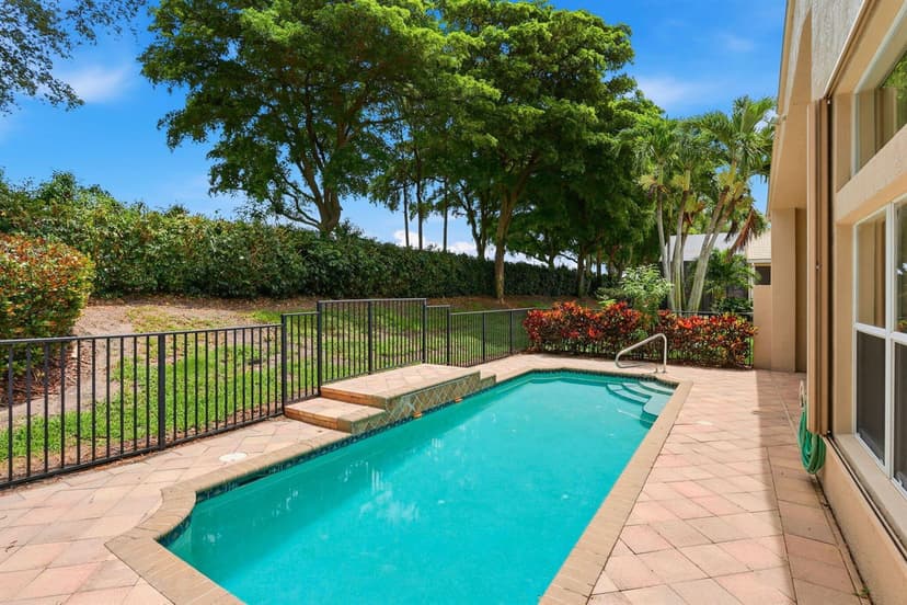 7007 Imperial Beach Circle, Delray Beach FL 33446
