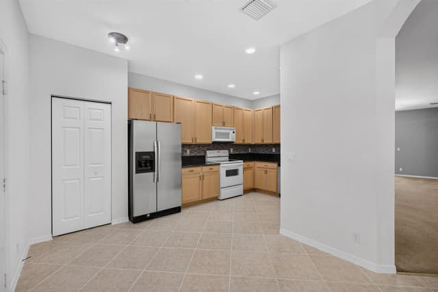 4991 Bonsai Circle # 107, Palm Beach Gardens FL 33418 - Palm Beach Gardens, FL - Photo 7