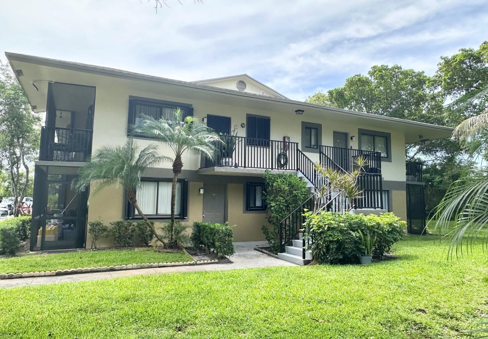 588 Trace Circle # 211, Deerfield Beach FL 33441 - Deerfield Beach, FL - Photo 1