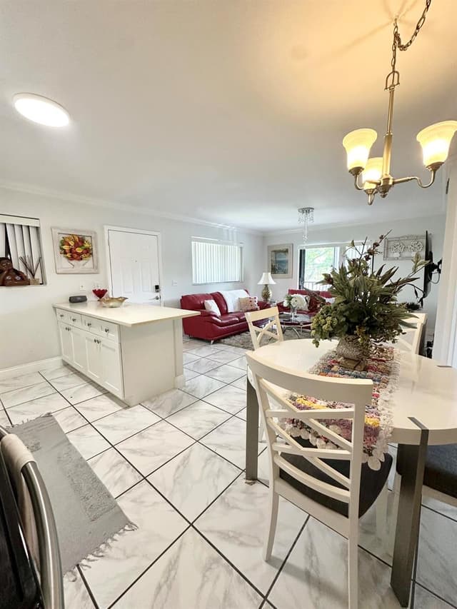 588 Trace Circle # 211, Deerfield Beach FL 33441 - Deerfield Beach, FL - Photo 4