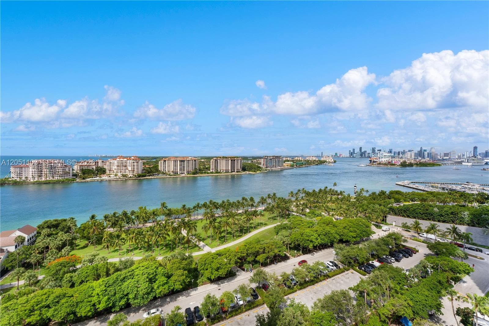 400 S Pointe Dr # 1805, Miami Beach FL 33139 - Miami Beach, FL - Photo 1