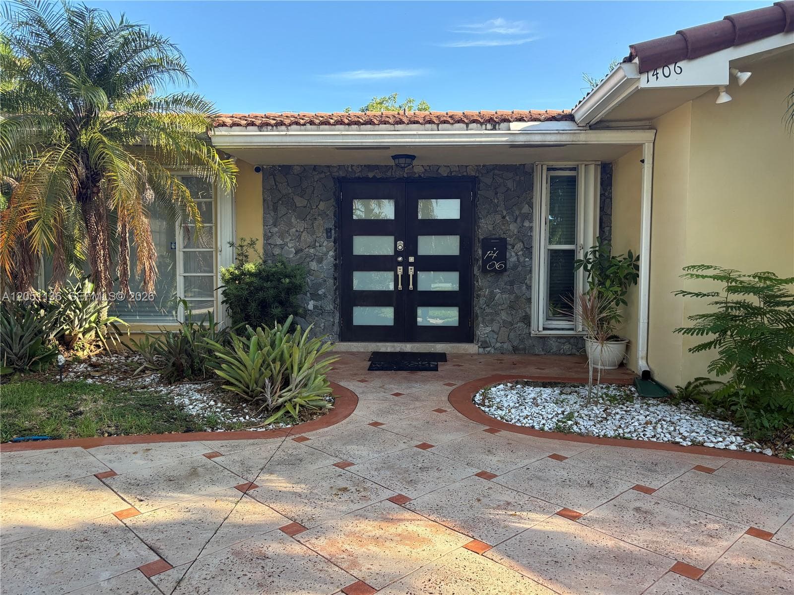 1406 Coolidge St, Hollywood FL 33020