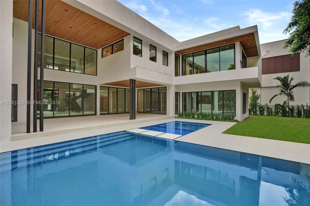 4640 Sunset Dr, Miami FL 33143 - Miami, FL - Photo 3