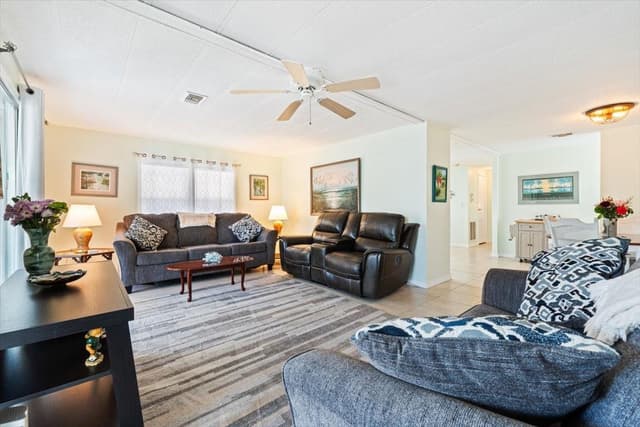 5389 NW 3rd Avenue, Deerfield Beach FL 33064 - Deerfield Beach, FL - Photo 4