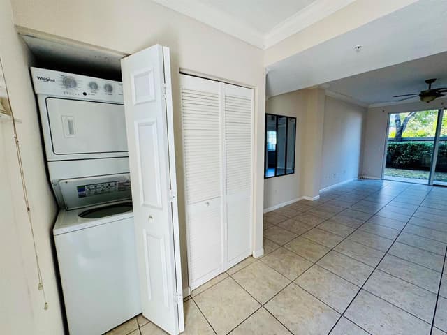 1954 Freeport Lane # 1954, Riviera Beach FL 33404 - Riviera Beach, FL - Photo 3