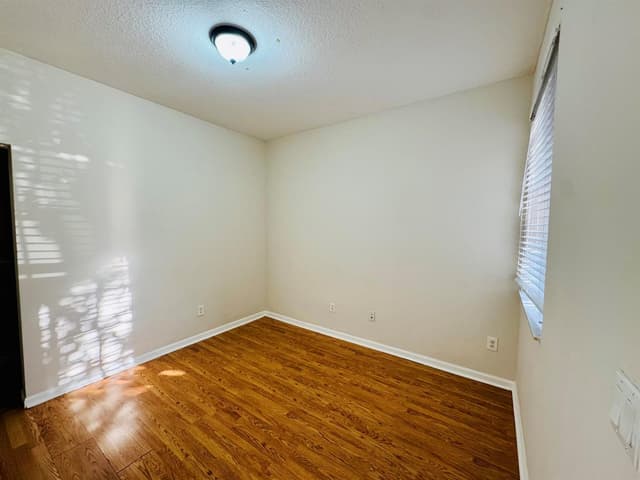 1954 Freeport Lane # 1954, Riviera Beach FL 33404 - Riviera Beach, FL - Photo 4