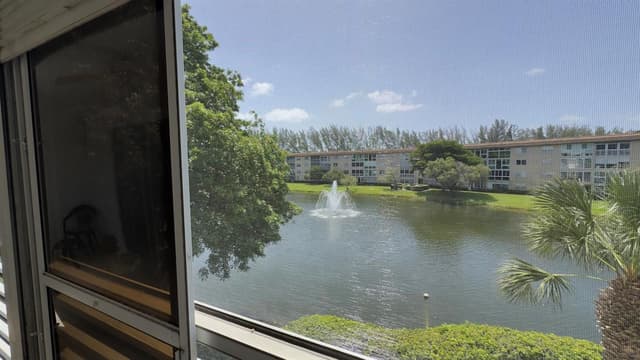 1805 Eleuthera Point # G3, Coconut Creek FL 33066 - Coconut Creek, FL - Photo 2