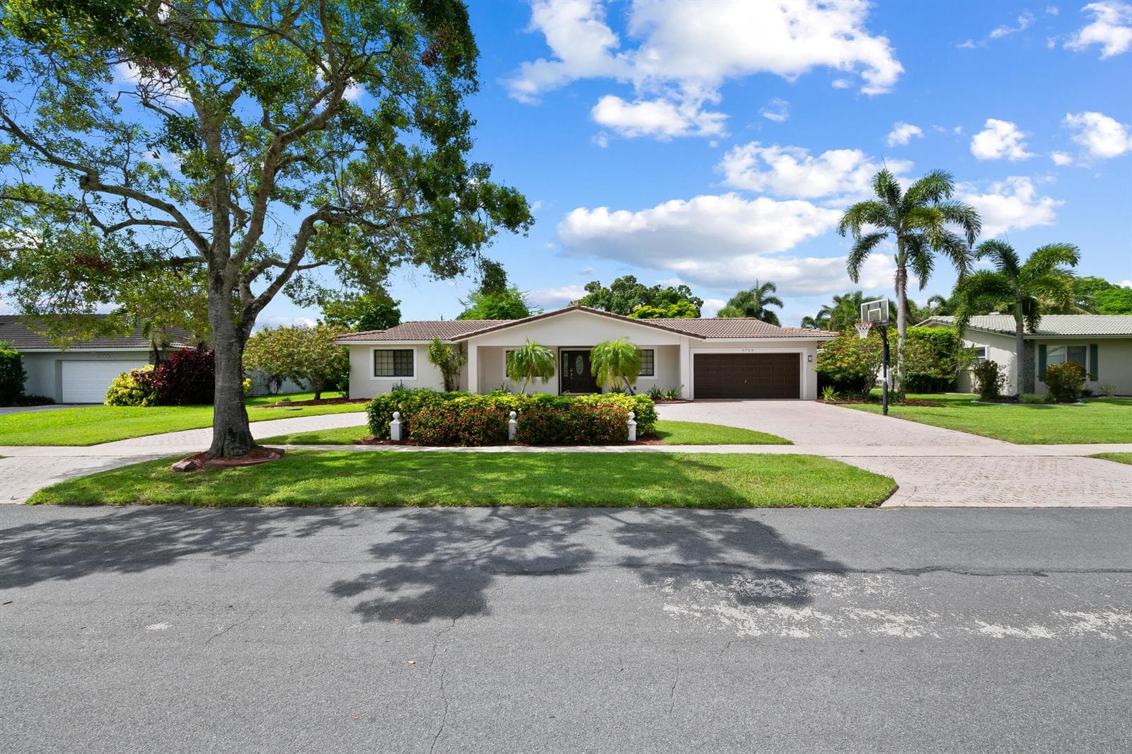 5720 SW 7th Street, Plantation FL 33317 - Plantation, FL - Photo 1