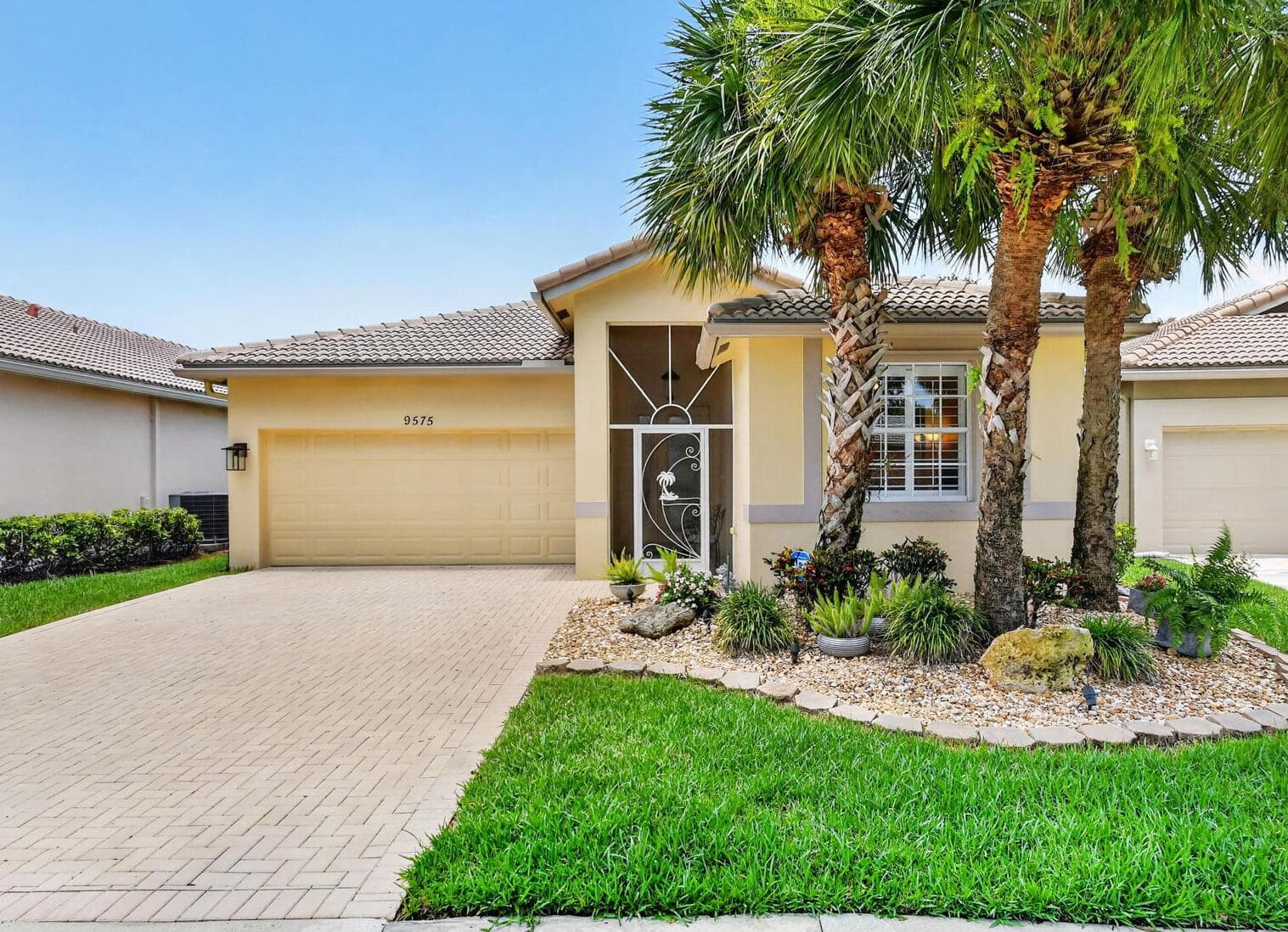 9575 Sandpiper Shores Way, West Palm Beach FL 33411