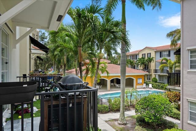 127 Greenwich Circle, Jupiter FL 33458 - Jupiter, FL - Photo 2